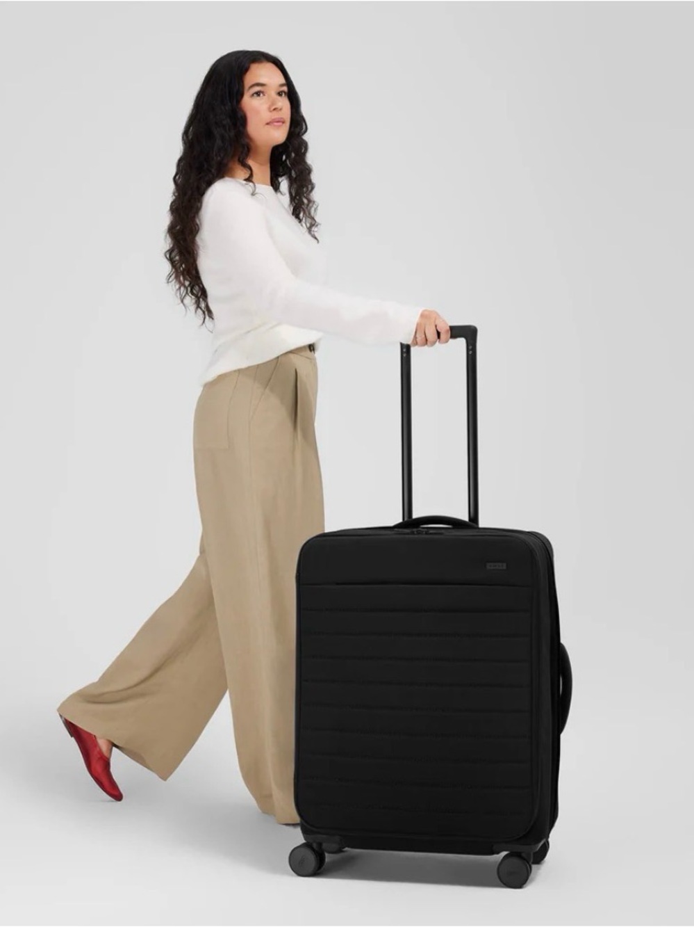 Away Softside Medium in Jet Black